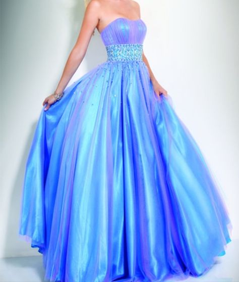 This color is so neat! Blue And Purple Dress, Grad Dresses Short, Grad Dresses Long, Silver Cocktail Dress, Pastel Kawaii, Blue Ball Gowns, Purple Prom Dress, Pretty Prom Dresses, Fairytale Dress