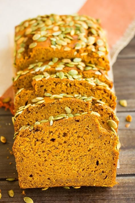 The Best Vegan Pumpkin Bread - Nora Cooks Bread Thanksgiving, Pumpkin Bread Starbucks Copycat, Vegan Pumpkin Cookies, Nora Cooks, Starbucks Pumpkin Bread, Vegan Pumpkin Bread, Pumpkin Bread Pudding, Vegan Pumpkin Recipes, Fall Vegan Recipes