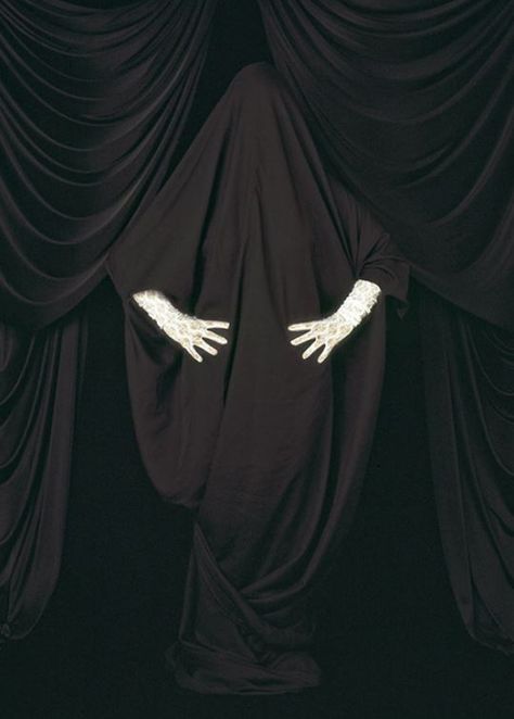 Patty Carroll       |    Anonymous Women / Draped Curtains Photoshoot, Veiled Photography, Patty Carroll, Wolf Circus, Dark Void, Velvet Fringe, Dog Urns, Happy Photography, Set Ideas