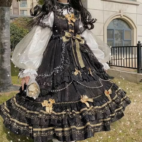 Ouji Fashion Girl, Old Fashion Dresses, Kawaii Fashion Outfits, Fairytale Dress, Fantasy Dress, Really Cute Outfits, Fancy Outfits, Kawaii Clothes, Cosplay Outfits