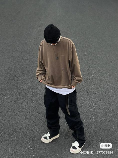 Oversized Aesthetic Outfits Men, Aesthetic Oversized Outfits Men, Subversive Fashion Men, Fashion Subversive, Subversive Fashion, Subversive Basics, Simple Street Style, Fashion Outfits Dresses, Sewing Jewelry