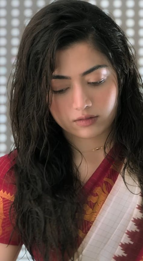 Rashmika Mandana Saree Hd, Rashmika Mandana Animal Movie, Rashmika In Animal, Rashmika Mandanna Animal, Rashmika Mandana Saree Pics, Rashmika Saree, Rashmika Mandanna Saree, Mawra Hocane, Zara Looks