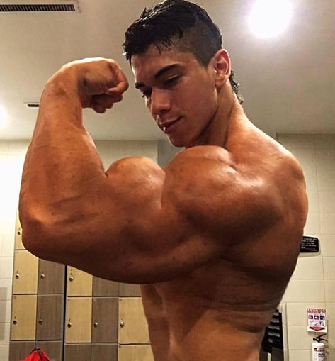 Muscle Morph, Big Forearms, Male Bodybuilders, Bodybuilders Men, Big Muscles, Men's Muscle, The Monks, Flexing, Muscles