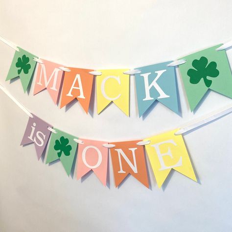 Pastel Rainbow St Patricks Day 1st Birthday Decorations , Custom 1st Birthday Banner , Lucky One Rainbow Birthday , Irish Photo Backdrop 1st Birthday Banners, 1st Birthday Decorations, Green Cards, Name Banners, Rainbow Birthday, Pastel Rainbow, Photo Backdrop, Birthday Banner, Banners Signs