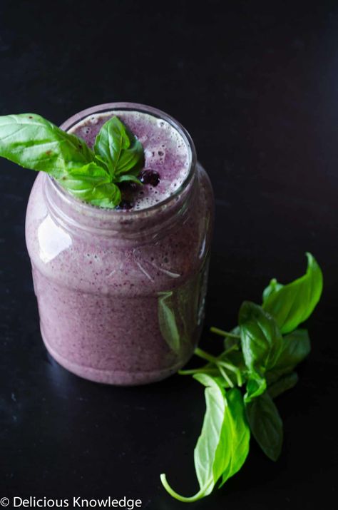 Blueberry Basil Smoothie! An incredibly refreshing smoothie made from blueberries and basil. Gluten-free and vegan. Basil Smoothie, Blueberry Basil, Vegan Shakes, Recipe For Teens, Snack Prep, Unrefined Coconut Oil, Smoothie Prep, Raspberry Smoothie, Frozen Blueberries