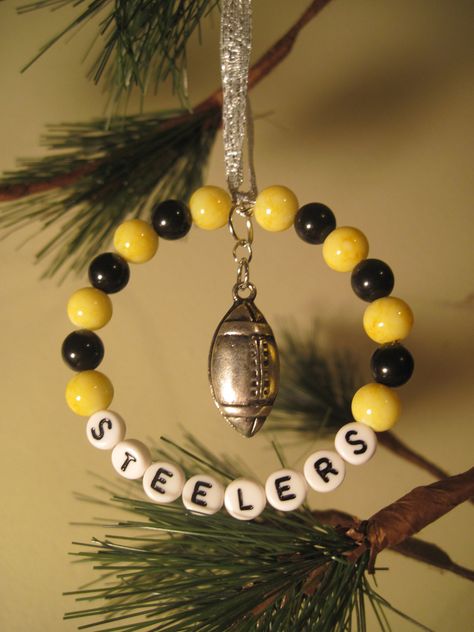 Yellow and Black Glass Beaded Tree Rings / Christmas Ornaments with Steelers Football Charm. Steelers Decor, Steelers Crafts, Steelers Christmas, Steelers Baby, Beaded Tree, Football Christmas, Pittsburgh Sports, Tree Ring, Steeler Nation