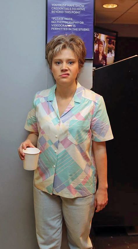 Kate McKinnon Kate Mckinnon Funny, Snl Kate Mckinnon, Snl Costumes Women, Kate Mckinnon Wallpaper, Funny Headshots, Snl Halloween Costumes, Kate Mckinnon Girlfriend, Snl Costumes, Kate Mckinnon Snl