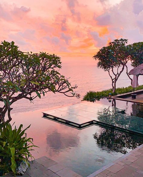 Hotels #dametravelerhotels on Instagram: “Dame Traveler @saznathan 🇮🇩 #dametravelerbali #dametravelerhotels” Bvlgari Hotel, Pink Skies, Pink Sky, Hotels And Resorts, To Look, Bali, That Look, Holidays, Hotel