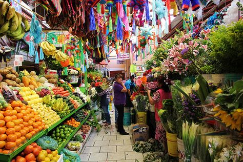 Mexican Nature, Mexican Store, Mexican Market, Beautiful Mexico, Mexico Culture, Cheap Holiday, Mexico Art, Outdoors Tattoo, México City