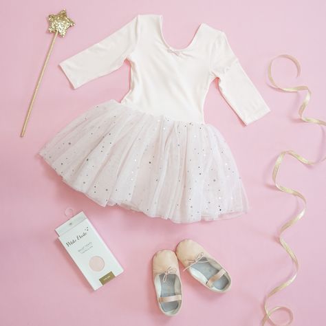 Toddler Ballet Outfit, Ballet Essentials, Ballet Outfit, Toddler Ballet, Toddler Dance, Dance Photo Shoot, Ballet Kids, Girls Ballet, Ballet Clothes