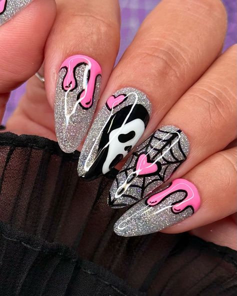 Halloween Nails Ghostface, Gelpolish Design, Ghostface Nails, Monster High Nails, Nails Idea 2023, Spooky Nail Designs, Uñas Soft Gel, Nail Polish Art Designs, Fun Nail Ideas