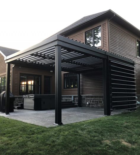 Aluminum backyard roof | Top of the line | SunLouvre Pergolas Outdoor Patio Roof Ideas, Outdoor Patio Roof, Patio Roof Ideas, Black Pergola, Pergola Metal, Modern Gazebo, House Patio, Outdoor Covered Patio, Roof Ideas