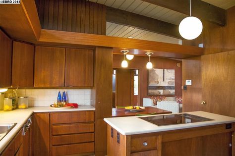 Roger Lee, 1956 Yucca Valley, Mid Century Modern Kitchen, Mid Century Architecture, Desert Homes, Mid Century Kitchen, Wood Counter, Mid Century Mod, Mid Century Decor, Mid Century House