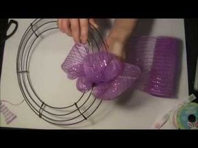 Ribbon Wreath Tutorial, Making Mesh Wreaths, Easter Mesh Wreaths, Diy Bunny, Mesh Ribbon Wreaths, Deco Mesh Wreaths Tutorials, Deco Mesh Wreaths Diy, Mesh Wreath Tutorial, Mesh Wreath Diy