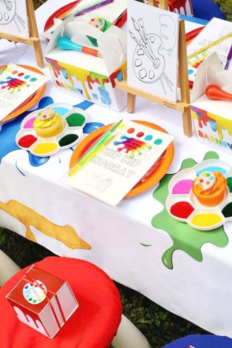 You are going to love this paint-themed birthday party! The table settings are so cool!  See more party ideas and share yours at CatchMyParty.com #catchmyparty #partyideas #paint #paintparty #art #boybirthdayparty #tablesettings Paint Birthday Party, Birthday Paint Party, Artist Birthday Party, Kids Art Party, Art Party Favors, Kids Painting Party, Painting Birthday Party, Artist Birthday, Toddler Painting