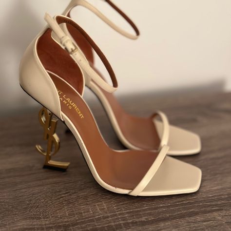 Brand New Ysl Nude Heals With Gold Heal Heels Classy Aesthetic, Cream Heels Aesthetic, Gold Ysl Heels, Ysl Heels White, Ysl White Heels, White Ysl Heels, Graduation High Heels, Grad Heels, Dream Heels