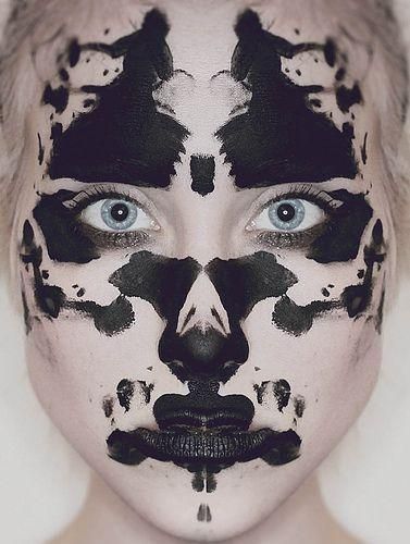 What is your true personality based on what you see in these inkblot images? Inkblot Test, Black And White Makeup, See Tattoo, Drag Make-up, White Makeup, Special Effects Makeup, Ink Blot, Fantasy Makeup, Editorial Makeup