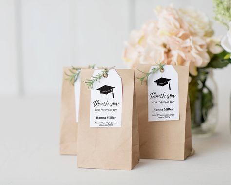 Graduation Party Diy, Gift Presentation, Graduation Favors, Tags Printable, School Planner, Eighth Grade, Grad Cap, Spelling And Grammar, Printable Tags