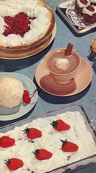 Dessert Time Vintage Desserts, Vintage Food Posters, Retro Desserts, Vintage Sweets, Food Vintage, 귀여운 음식 그림, Retro Food, Vintage Dessert, Vintage Baking