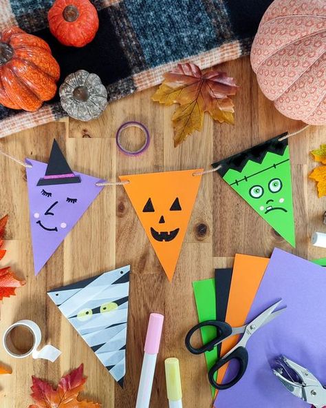 Bricolage D'halloween, School Halloween Decorations, Haloween Decor, Office Halloween Decorations, Deco Halloween, Bricolage Halloween, Halloween Creative, Paper Halloween, Halloween 5