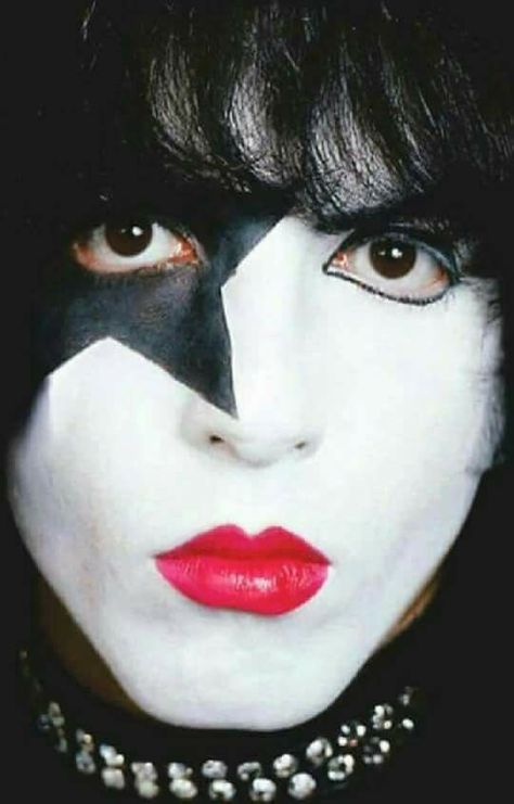 Paul Kiss, Banda Kiss, Kiss Me Love, Kiss Images, Kiss Army, Kiss Art, Best Rock Bands, Paul Stanley, Hot Band