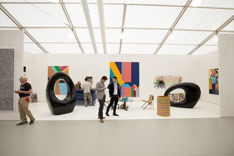 What is Art Basel? A Guide to the Worlds Biggest International Art Fair Art Gallery Exhibition, Gallery Installation Exhibitions, Ib Art Exhibition Artworks, Barcelona Museum Of Contemporary Art, Coral Castle, Miami Art District, World's Columbian Exposition, Galleria D'arte, Usa Beaches