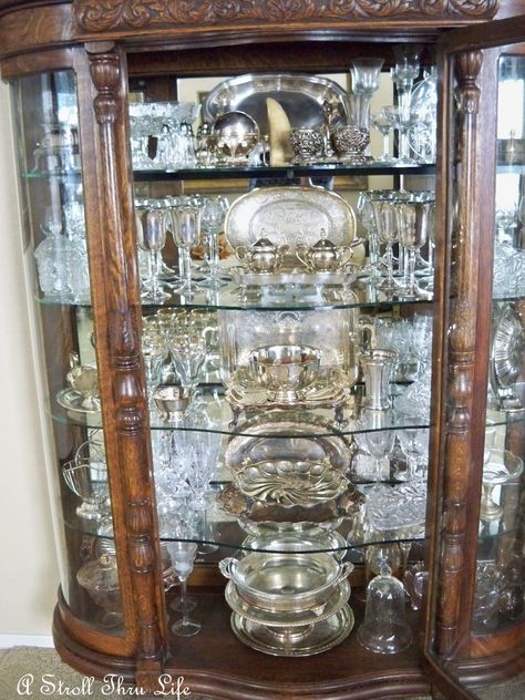 Crystal Glassware Display, Silver Closet, Silver Plate Decor, China Cabinet Decor, Glassware Display, Betty Neels, Crystal Glassware Antiques, Cleaning Silver, Crockery Cabinet