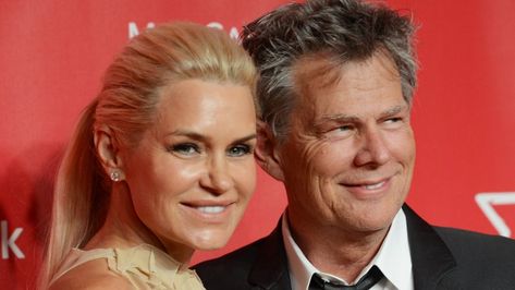 Fans of The Real Housewives were shocked by the divorce of Yolanda and David Foster, but there are some ugly truths behind it that you need to know. Yolanda Foster Style, Yolanda Foster, Yolanda Hadid, David Foster, The Brady Bunch, Housewives Of Beverly Hills, Entertainment Tonight, Modeling Career, Real Housewives