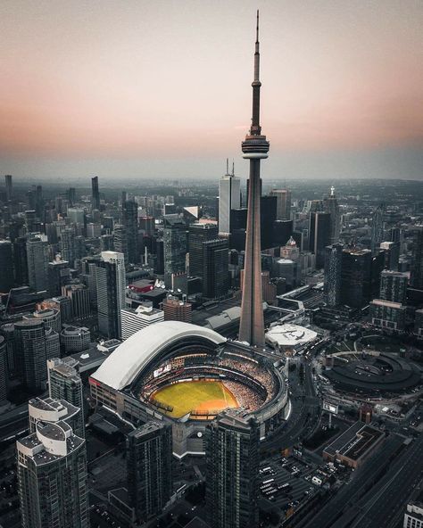 Toronto with the Sky Dome open for a Toronto Blue Jays baseball game! Canada Toronto City, Toronto Pictures, Toronto Photography, Toronto Skyline, Hd Pic, Canada Photography, Toronto City, Canada Toronto, Travel Canada