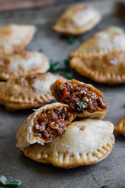 Empanadas are fried pockets of dough filled with meat, vegetables and spices. They are popular all around the world and once you’ve mastered making them at home you will understand why! Breakfast Empanadas, Beef Empanadas Recipe, Argentinian Food, Beef Empanadas, South American Recipes, Empanadas Recipe, Easy Summer Meals, Favorite Pie, Easy Beef