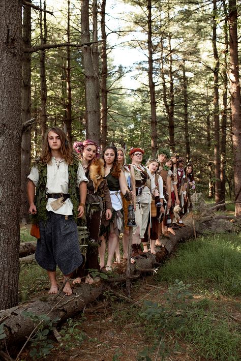 A group of Peter Pan’s lost boys wander through the forests of Neverland Neverland Peter Pan Aesthetic, Peter Pan Aesthetic, Peter Pan Halloween Costumes, Lost Boys Costume, Pan Aesthetic, Peter Pan Outfit, Fantasy Photoshoot, Lost Boys Peter Pan, Group Shoot