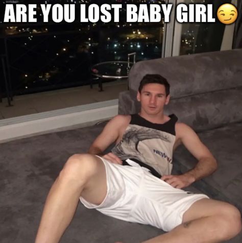 Soccer Snap, Messi Meme, Volleyball Quotes Funny, Messi Funny, W Rizz, Football Jokes, Filipino Memes, Lionel Andrés Messi, Soccer Memes