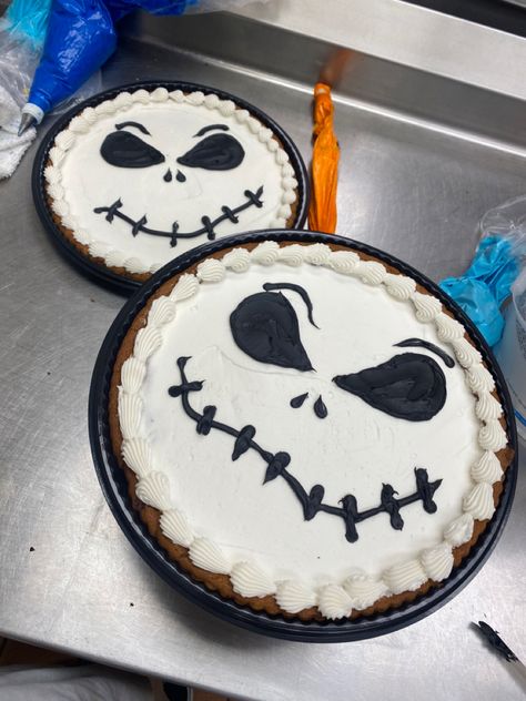 Cookie Cake Halloween Design, Cookie Cake Decorating Ideas Halloween, Halloween Cookie Cakes Ideas, Happy Birthday Cookie Cake Designs, Halloween Cookie Cake Ideas, Fall Cookie Cakes, Halloween Cookie Cake Designs, Fall Cookie Cake Designs, Fall Cookie Cake