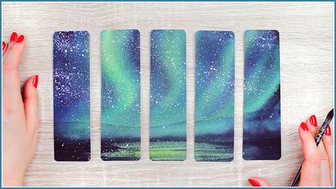 DIY Watercolor Bookmarks - Easy Watercolor Christmas Gift Ideas - Mako Bookmark Drawing Ideas, Diy Watercolor Bookmarks, Watercolor Northern Lights, Bookmark Drawing, Bookmark Diy, Watercolor Painting For Beginners, Watercolor Supplies, Bookmark Ideas, Easy Diy Christmas Gifts