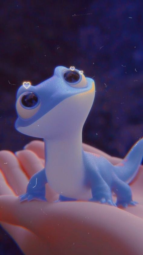 Frozen Lizard, Bluey Bandit, Best Cartoon Characters, Cute Lizard, Frozen Pictures, Disney Characters Wallpaper, Disney Font, Barbie Cartoon, Boyfriend Wallpaper