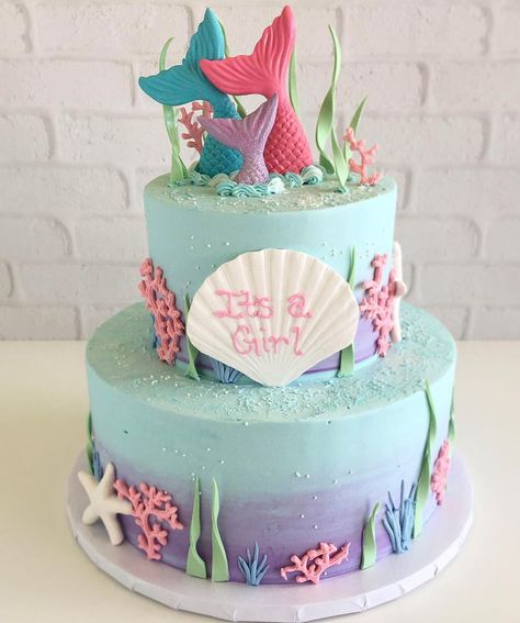 💕Mermaid baby shower 💕 #mermaid #babyshower Modern Baby Shower Ideas, Mermaid Babyshower, Mermaid Baby Shower Cake, Mermaid Baby Shower Theme, Beach Baby Showers, Mermaid Birthday Cakes, Baby Shower Cakes Girl, Sea Baby Shower, Mermaid Baby