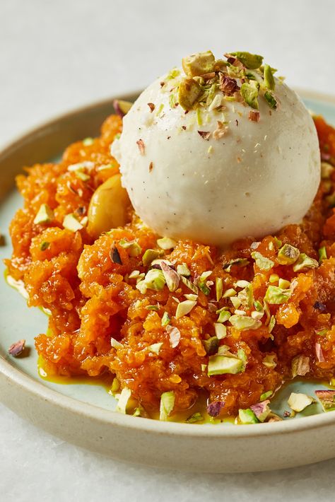 Carrot Ice Cream, Carrot Halwa Recipe, Easy Indian Dessert, Carrot Halwa, Ice Cream Photography, Foodie Pics, Halwa Recipe, Indian Dessert, Food Mood