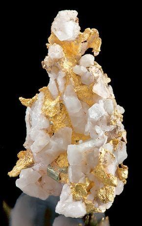 Native Gold with Pyrite Crystals on Quartz, Mother Lode, California Geology Rocks, Pyrite Crystal, Pretty Rocks, Cool Rocks, Marmaris, Beautiful Rocks, Mineral Stone, Minerals And Gemstones, Rocks And Gems