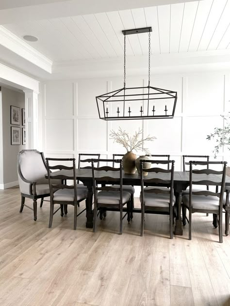 Modern Dining Room Lighting, Dining Room Accent Wall, Dining Room Accents, Room Accent Wall, Dining Room Light Fixtures, Farmhouse Interior, Board And Batten, Dining Room Inspiration, Room Lighting