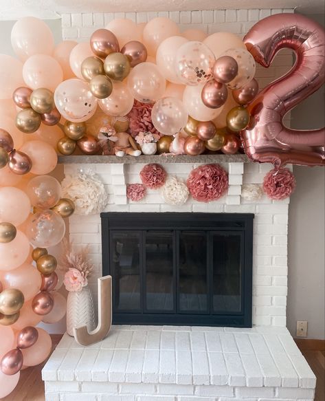 Decorating Fireplace For Birthday Party, Birthday Decorations Fireplace, Birthday Party Mantle Decor, Mantle Birthday Decor, 1st Birthday Fireplace Decor, Birthday Mantel Decor, 60th Birthday Party At Home, Fireplace Birthday Party Decor, Number Balloon Ideas