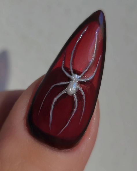 🕷Creepy crawlies 😖 . #nailart #manicure #spider #halloween #spooky #nailsofinstagram #nailinspo #nailartdesign #nails #nailarttutorial #nailartlover #nailartdaily #nailartgallery #nailartworld #nailartfan #nailartjunkie #nailartinspiration #nailartlife Venom Nail Art, Nail Art Spider, Venom Nails, Bug Nails, Spider Halloween, Creepy Crawlies, Nail Art Galleries, Nail Art Inspiration, Nail Art Tutorial