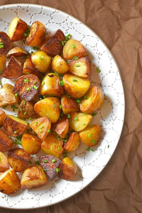 Instant Pot Fried Potatoes, Instant Pot Potatoes, Italian Parsley, Electric Pressure Cooker Recipes, Nom Nom Paleo, Gold Potatoes, Paleo Crockpot, Instant Pot Dinner Recipes, Insta Pot