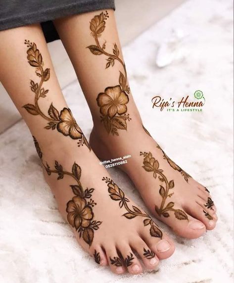 Leg Mehandi, Foot Mehndi Design, Leg Henna Designs, Wedding Henna Designs, Foot Mehndi, Leg Henna, Arabic Henna Designs, Simple Mehndi Design, Floral Henna Designs