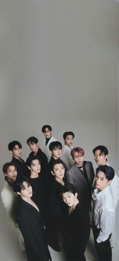 Seventeen Hd Group, Seventeen Group Photo, Chaotic People, Seventeen Wallpaper Lockscreen, Seventeen Photoshoot, Freebies Ideas, Seventeen Pics, Seventeen Lyrics, Coups Seventeen