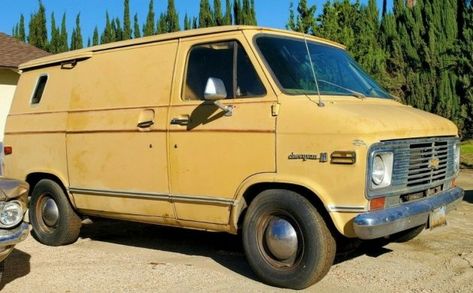 Cheap Conversion Van: 1974 Chevy G10 #ForSale #Chevrolet - https://barnfinds.com/cheap-conversion-van-1974-chevy-g10/ Cheap Van, Apocalypse Books, Conversion Van, Old School Vans, Chevy Van, Van Life Diy, Van Interior, Van For Sale, Cargo Van