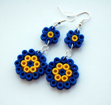 Perler Bead Earrings, Perler Earrings, Melt Beads Patterns, Hama Art, Paper Quilling Earrings, Easy Perler Bead Patterns, Paper Quilling Jewelry, Melty Bead Patterns, Easy Perler Beads Ideas