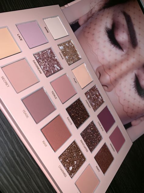 Obsessed with this gorgeous palette 🔥😍😍 HUDA BEAUTY NEW NUDE Makeup With Eyeshadow, Huda Beauty Eyeshadow Palette, Huda Beauty Eyeshadow, Makeup Suggestions, Applying Eyeshadow, Friend Quotes For Girls, Beauty Eyeshadow, Nude Palette, Cute Asian Babies