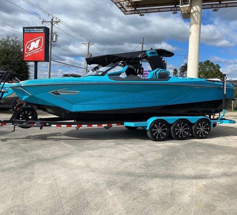 Wake Boat on Instagram: “P25 sitting pretty😍 Folllow @boat 📷: @buxtonmarine #nauticalnetwork #wakeboat #wakeboatporn #wakeboatsurfing #wakeboats #wakeboatpics…” Nautique Boats, 1st Cruise, Wake Boat, Lake Boats, Bass Boats, Wakeboard Boats, Flat Bottom Boats, Boat Pics, Jet Skis