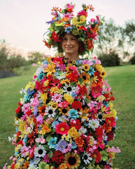 The man AND the bear got to go, am I right? Happy summer solstice 🌸🐻🔥 #midsommar this costume took me AN ENTIRE MONTH to make back in 2021 and now it’s just in a box in my attic waiting for its comeback…. Kinda sad tbh. I wanna get back to making costumes like this! Throwing all logic into the wind and just hot glueing til my fingers are raw, all from a single creative impulse/inspiration. (At the very least I should find a place to put this thing on display.) Summer Solstice, Happy Summer, The Bear, In A Box, The Wind, Logic, And Now, Then And Now, The Man