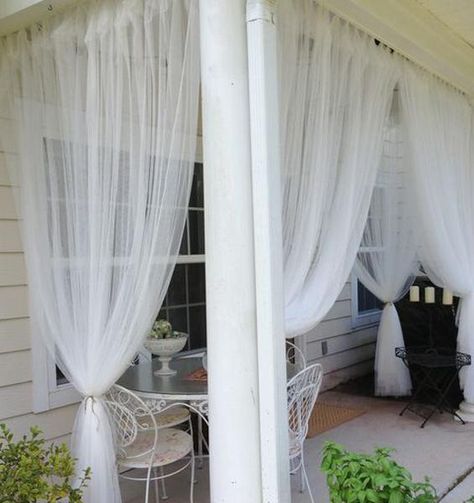 Mosquito Net Ideas, Balcony Designs, Easy Diys, Outside Room, Building A Porch, Backyard Pergola, Apartment Patio, Apartment Patio Decor, Patio Decorating Ideas On A Budget